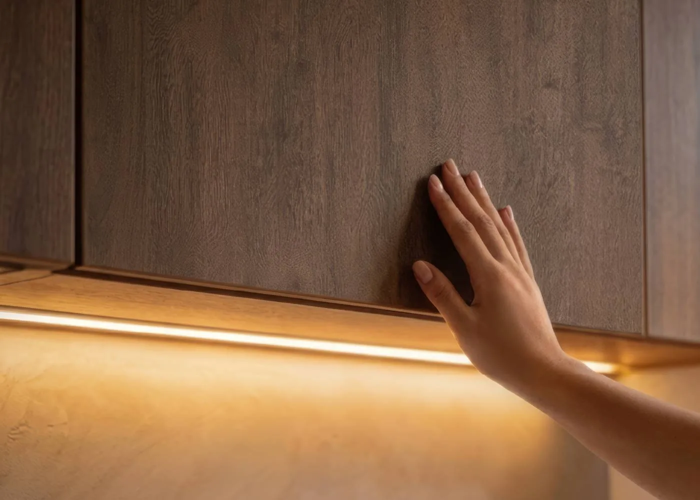 Laminate Kingdom Synchronized EIR: Bền Bỉ Theo Thời Gian, Chân Thực Trong Từng Điểm Chạm